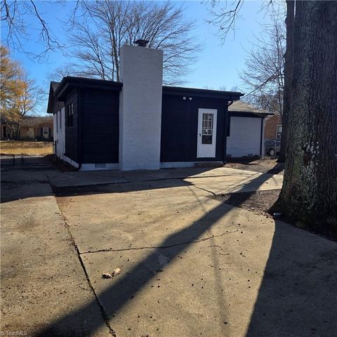 4218 Bramlet Place, Greensboro, NC 27407