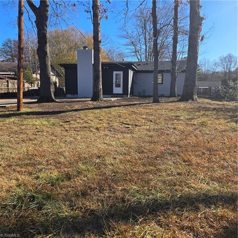 4218 Bramlet Place, Greensboro, NC 27407