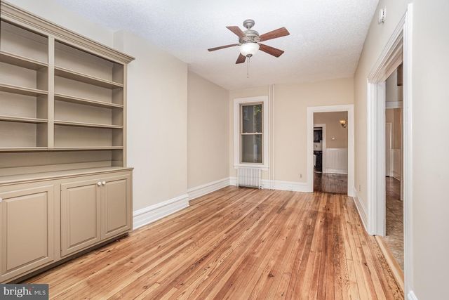 354 E CHESTNUT ST, Lancaster, PA 17602