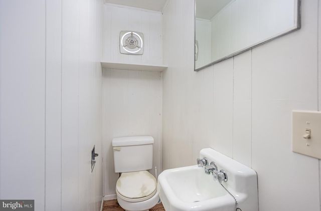 354 E CHESTNUT ST, Lancaster, PA 17602