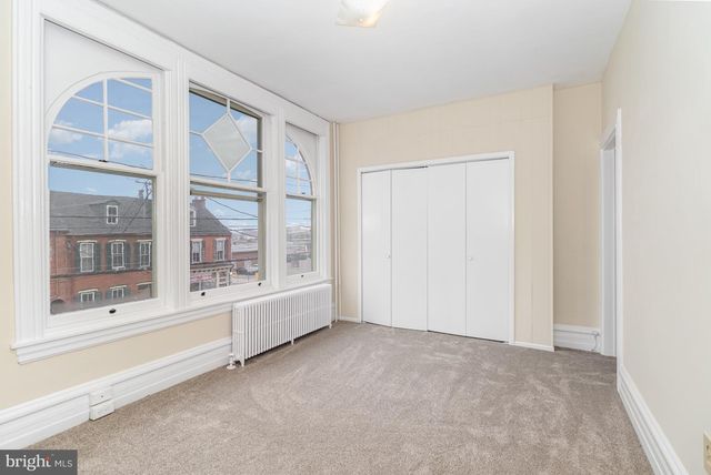 354 E CHESTNUT ST, Lancaster, PA 17602