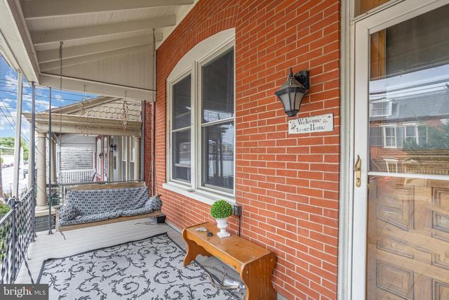 354 E CHESTNUT ST, Lancaster, PA 17602