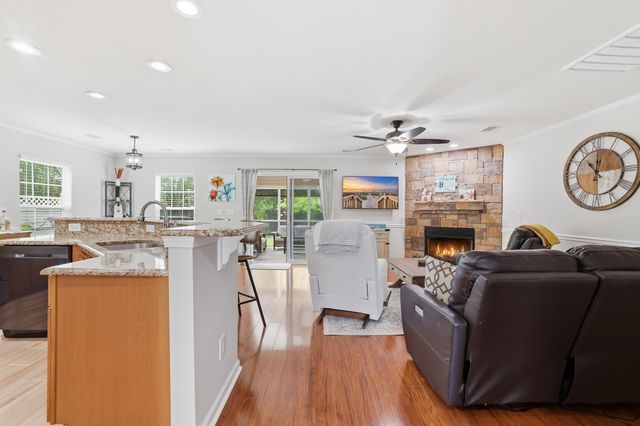 5103 Weatherwood Dr., North Myrtle Beach, SC 29582
