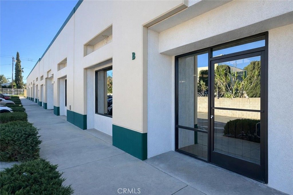 11940 Goldring Rd B, Arcadia, CA 91006