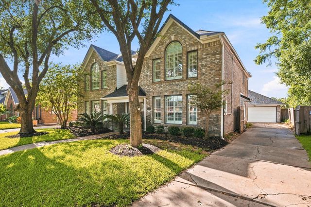 4704 Broadmoor Drive, League City, TX 77573