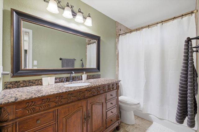 4704 Broadmoor Drive, League City, TX 77573