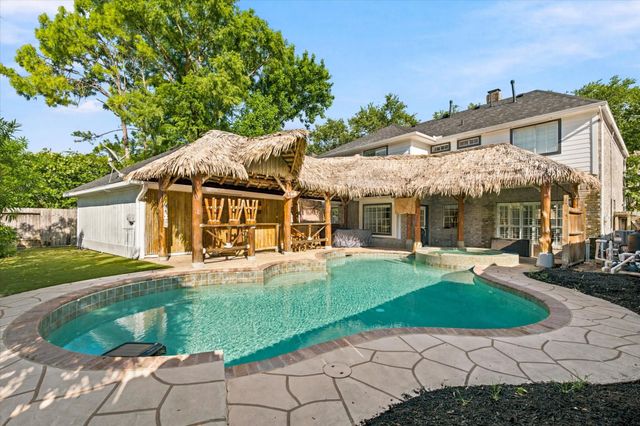 4704 Broadmoor Drive, League City, TX 77573