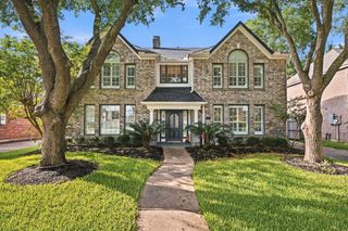 4704 Broadmoor Drive, League City, TX 77573