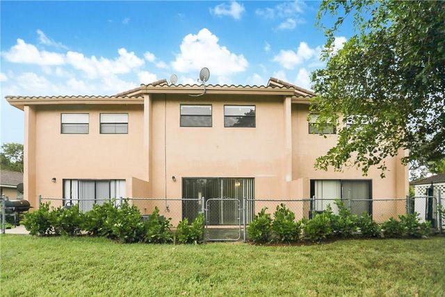 4163 NW 114th Avenue, Coral Springs, FL 33065