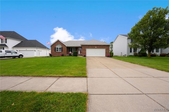 55 Ashley Drive, West Seneca, NY 14224