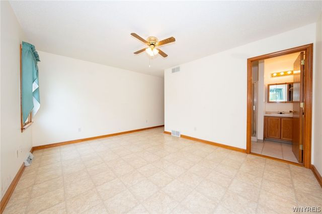 55 Ashley Drive, West Seneca, NY 14224