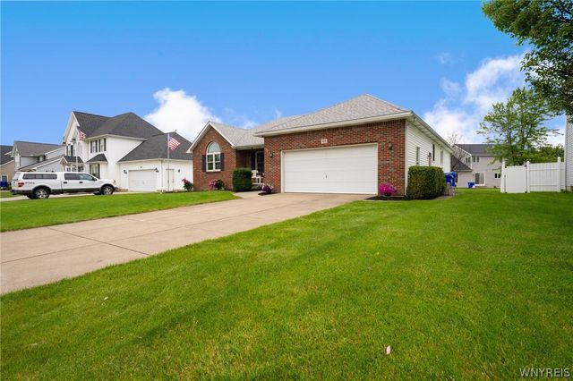 55 Ashley Drive, West Seneca, NY 14224