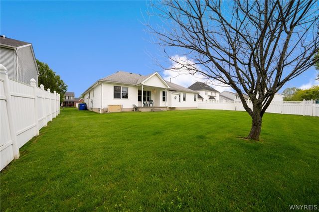 55 Ashley Drive, West Seneca, NY 14224