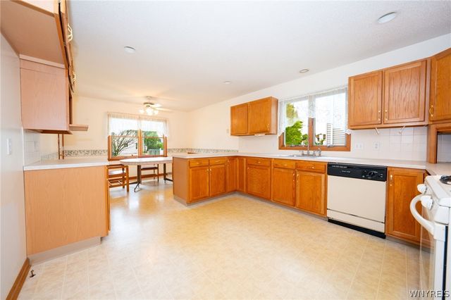 55 Ashley Drive, West Seneca, NY 14224