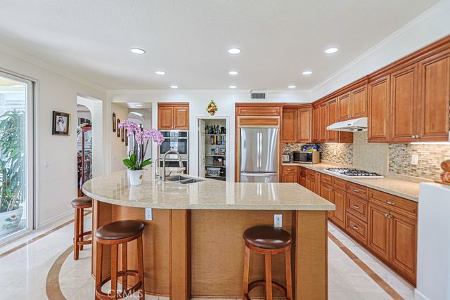 23005 Stoneridge, Mission Viejo, CA 92692