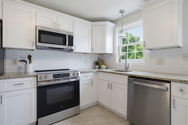 290 Bemis Rd, Warren, MA 01585