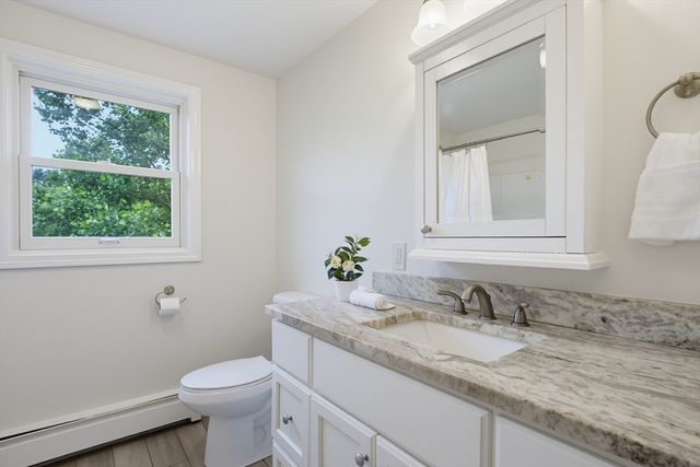 290 Bemis Rd, Warren, MA 01585