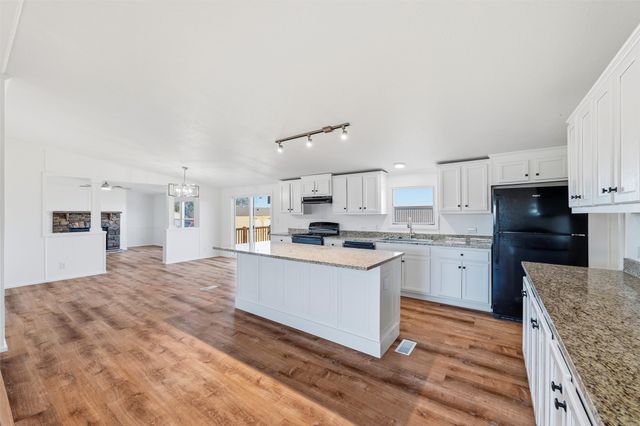 237 Quarterhorse Road, Waxahachie, TX 75165