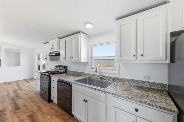 237 Quarterhorse Road, Waxahachie, TX 75165