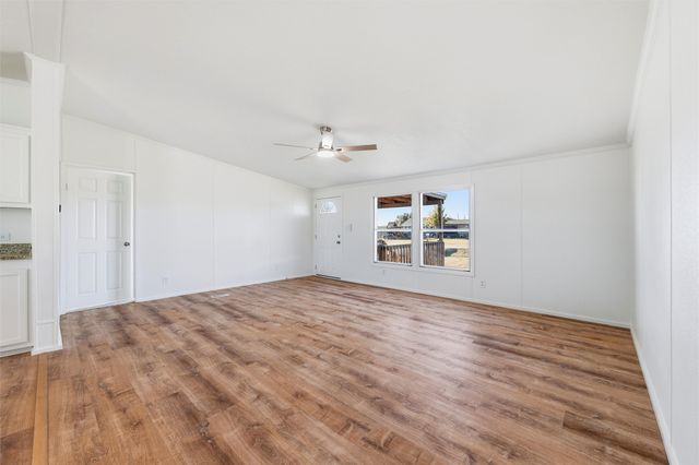 237 Quarterhorse Road, Waxahachie, TX 75165