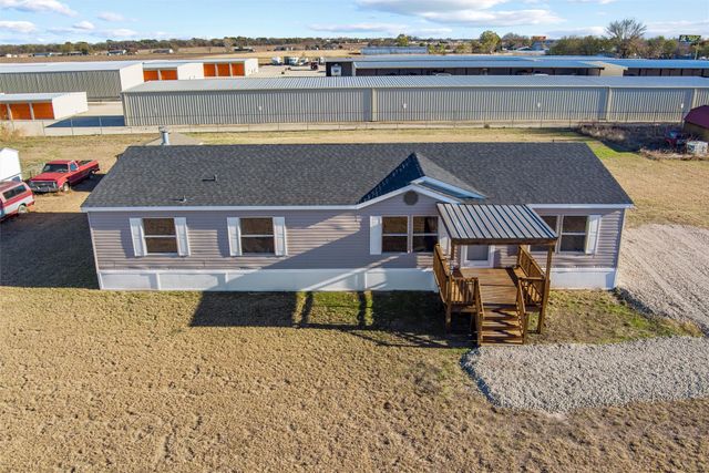 237 Quarterhorse Road, Waxahachie, TX 75165