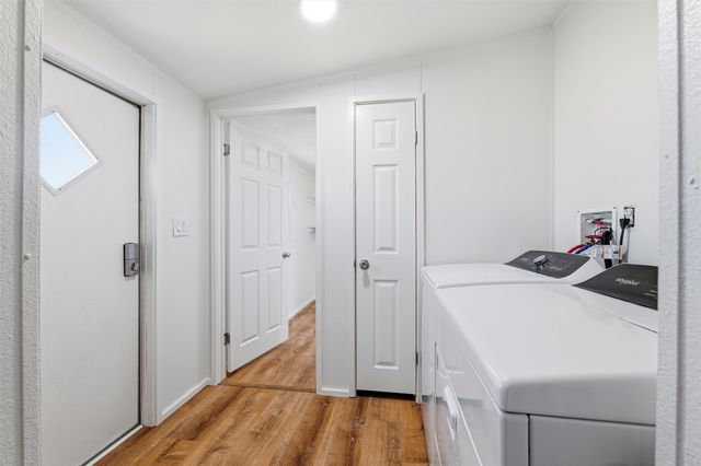 237 Quarterhorse Road, Waxahachie, TX 75165