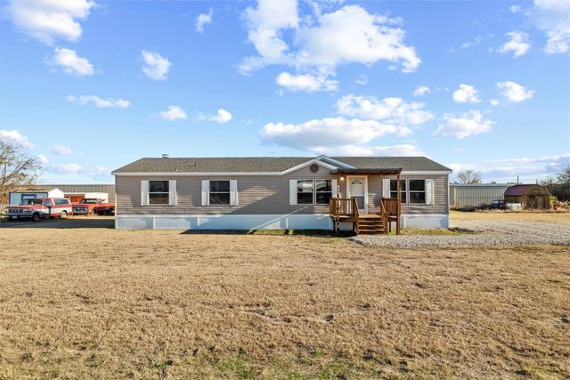 237 Quarterhorse Road, Waxahachie, TX 75165