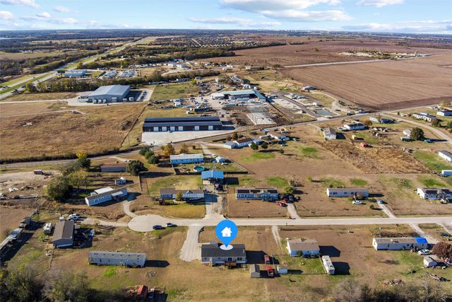 237 Quarterhorse Road, Waxahachie, TX 75165