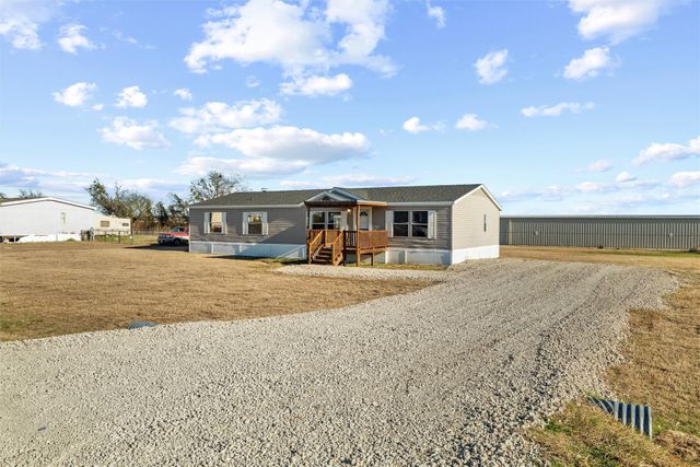 237 Quarterhorse Road, Waxahachie, TX 75165