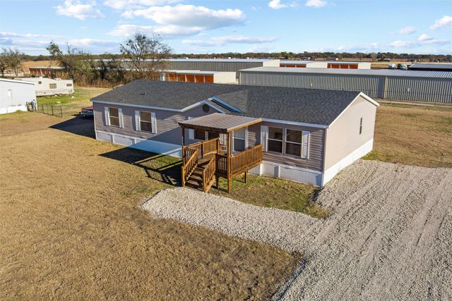 237 Quarterhorse Road, Waxahachie, TX 75165