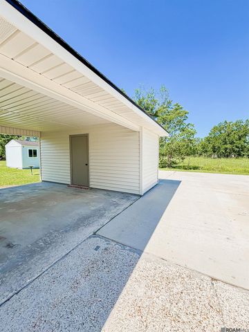 14189 Troy Duplessis Rd, Gonzales, LA 70737