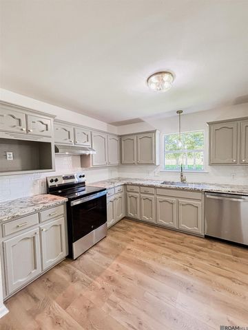 14189 Troy Duplessis Rd, Gonzales, LA 70737
