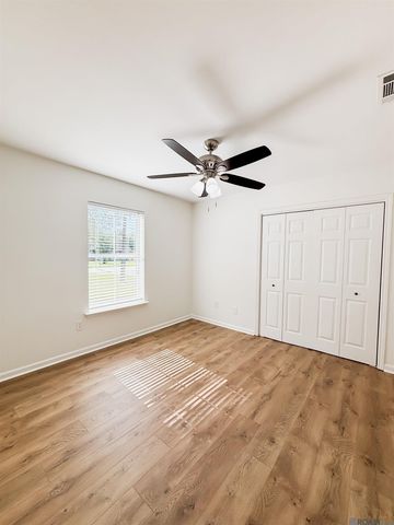 14189 Troy Duplessis Rd, Gonzales, LA 70737