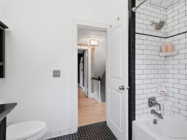 1178 Withington Street, Ferndale, MI 48220