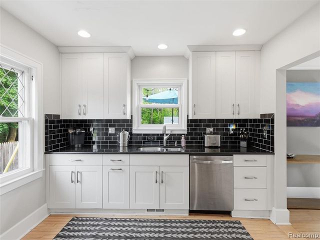 1178 Withington Street, Ferndale, MI 48220