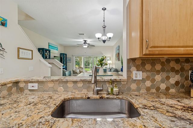 11133 KAPOK GRAND CIRCLE, Madeira Beach, FL 33708