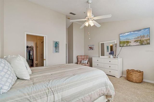 11133 KAPOK GRAND CIRCLE, Madeira Beach, FL 33708