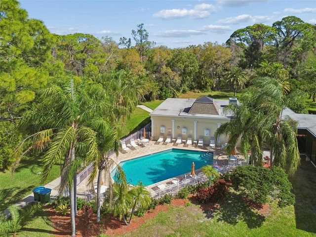 11133 KAPOK GRAND CIRCLE, Madeira Beach, FL 33708