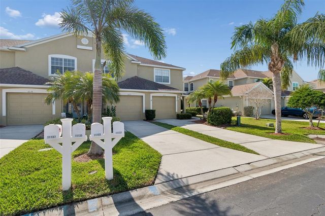 11133 KAPOK GRAND CIRCLE, Madeira Beach, FL 33708