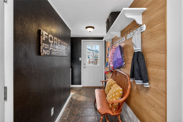 200 E 9th Street, Pella, IA 50219