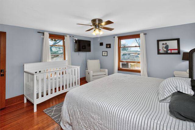 200 E 9th Street, Pella, IA 50219