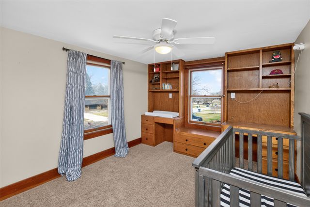 200 E 9th Street, Pella, IA 50219