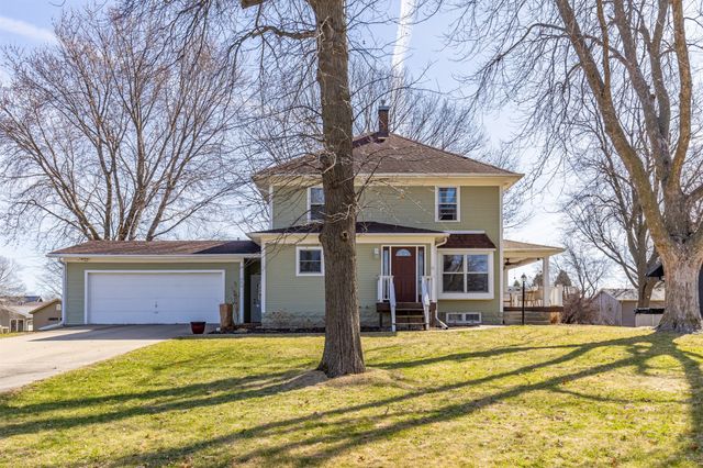 200 E 9th Street, Pella, IA 50219