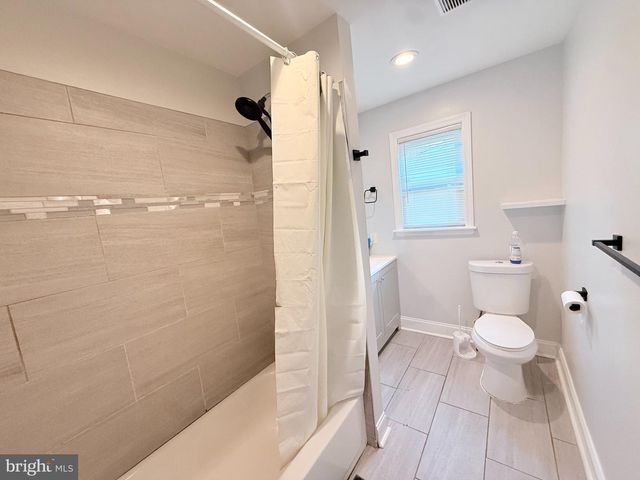 326 BROWNING LN, Cherry Hill, NJ 08003