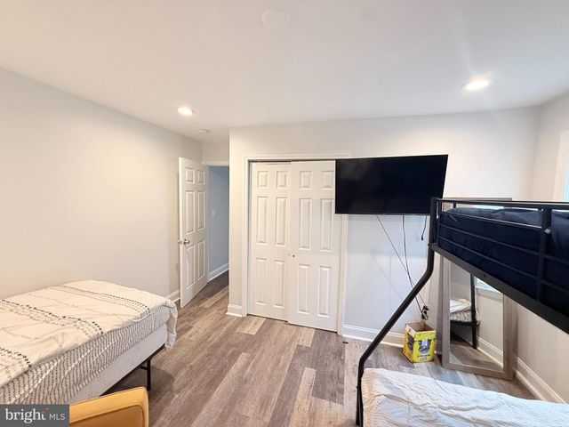 326 BROWNING LN, Cherry Hill, NJ 08003