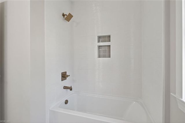 909 Howard PL, Suffolk, VA 23434