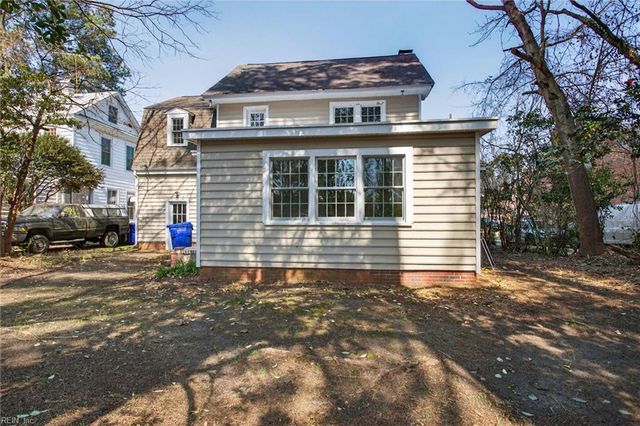 909 Howard PL, Suffolk, VA 23434