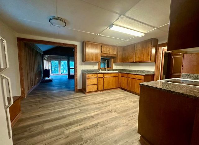 168 Riverview Drive, Mammoth Spring, MO 72554