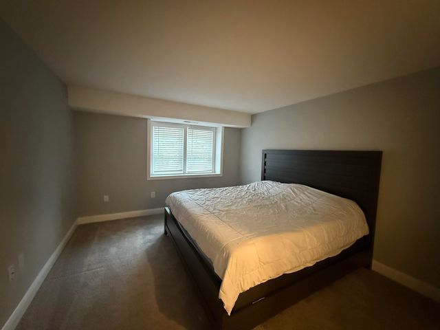 2 Roedean Dr Apt 106, Nashua, NH 03063