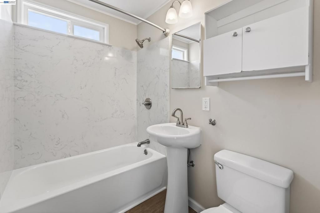 Image 18 of property listing at 4225 Sherwood Ct, Concord, CA 94521